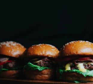 Sajikan Menu Utama Burger, Resto 1001 By Rakan Arti Hadir di Ciwalk
