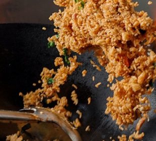 Cari Nasi Goreng Enak di Bandung? Ini 3 Rekomendasi Terbaiknya!